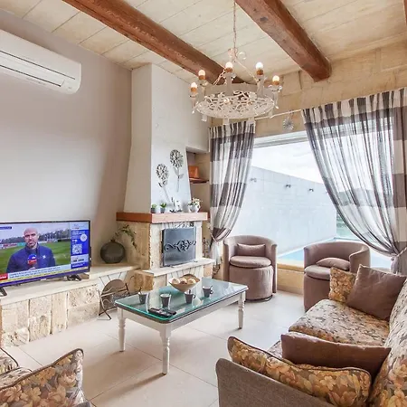 Twilight Gozitan With Pool - Happy * Ghammar