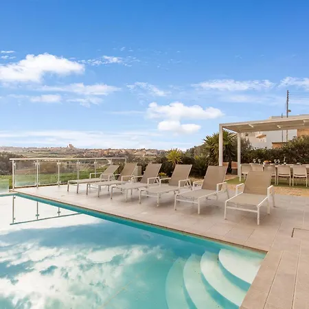 Дом отдыха Twilight Gozitan With Pool - Happy Ghammar