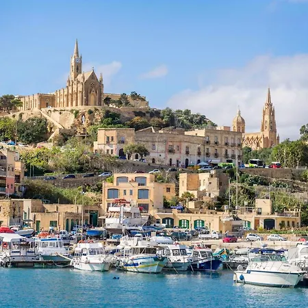 Twilight Gozitan With Pool - Happy