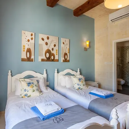 Twilight Gozitan With Pool - Happy * Ghammar