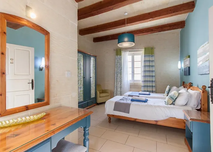 Twilight Gozitan With Pool - Happy Vakantiehuis Ghammar